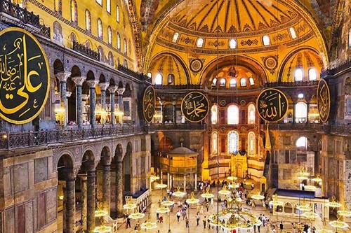 Istanbul in a Day Tour with Hagia Sofia and Blue Mosque