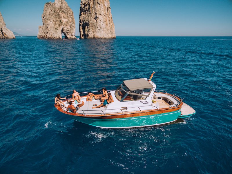 exclusive capri boat tour from sorrento