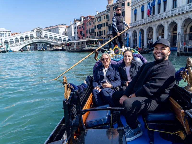Venice in a Day Tour with Gondola Ride