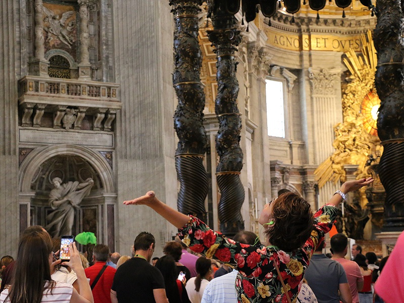 Private Full Day Vatican Tour with Sistine Chapel & St. Peter's Basilica